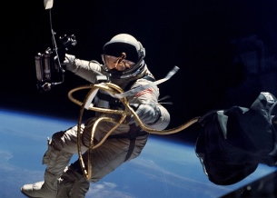 How do astronauts breathe in space? › Dr Karl's Great Moments In Science  (ABC Science)